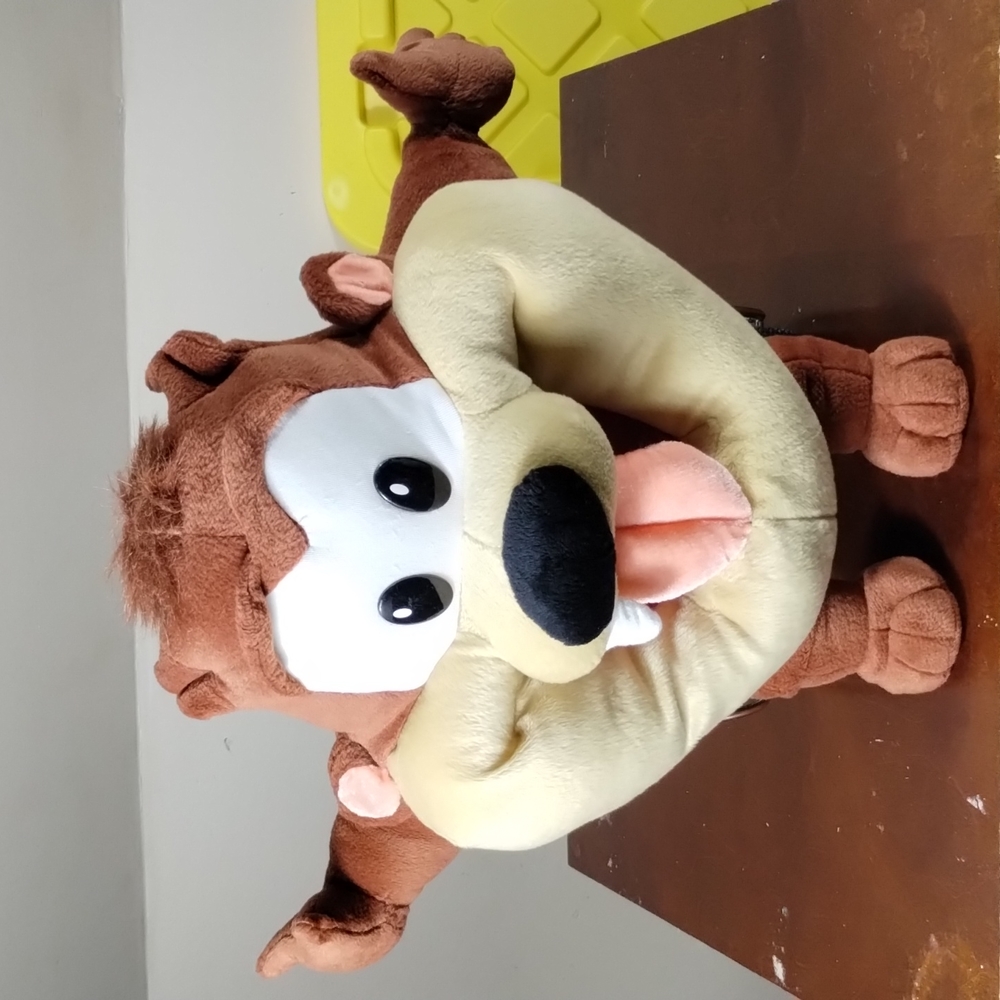 ✓SixFlags Looney Tunes Baby Taz Tazmanian Tasmanian Devil Plush 2009